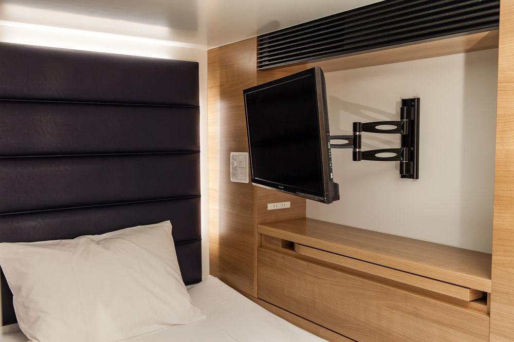 Y'S Cabin Yokohama Kannai Exteriör bild